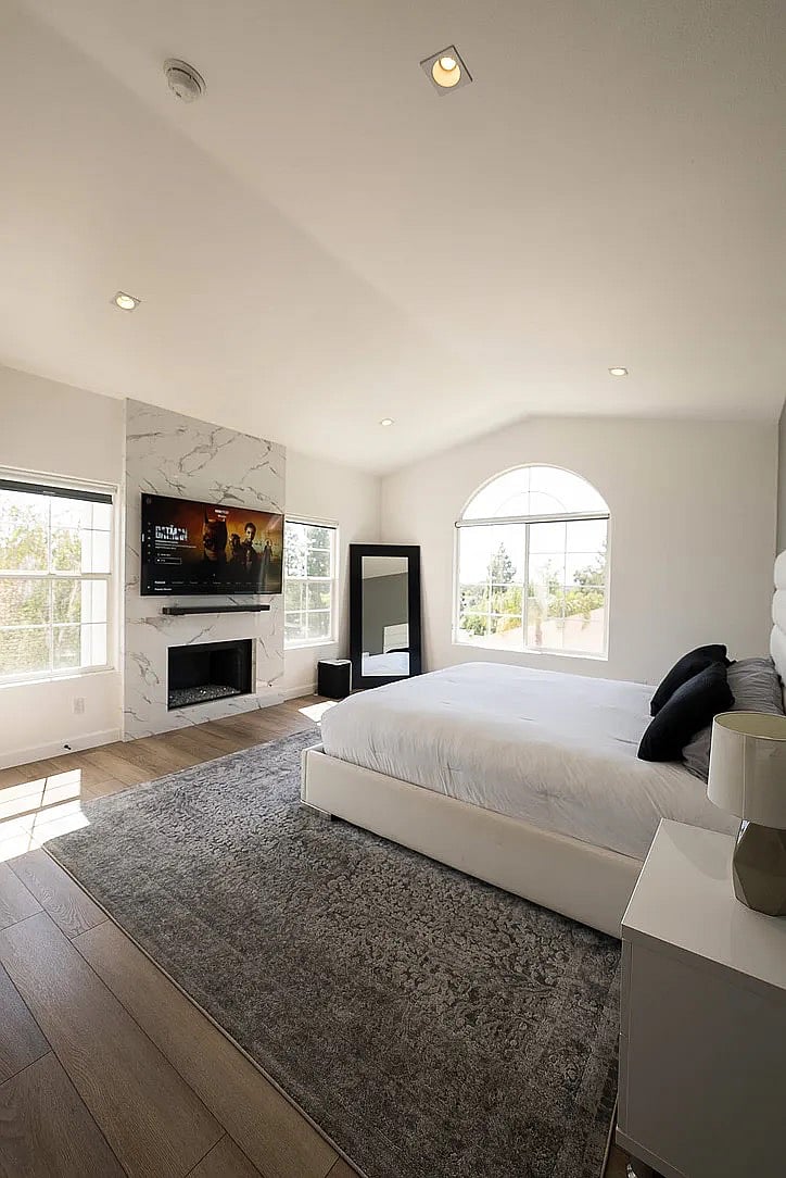 Furnished Finder property 872495_1 photo 14