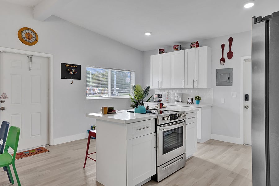 Furnished Finder property 872501_1 photo 7
