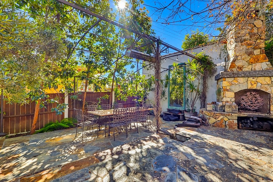 Furnished Finder property 872511_1 photo 16