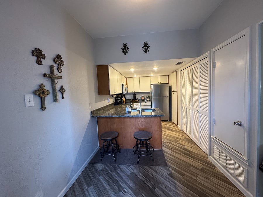 Furnished Finder property 872517_1 photo 17