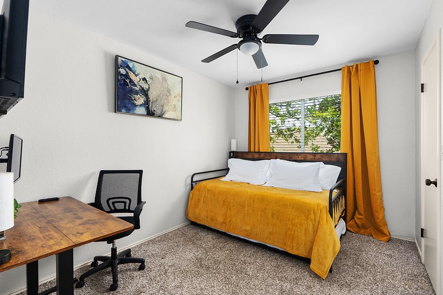 Furnished Finder property 872527_1 photo 16