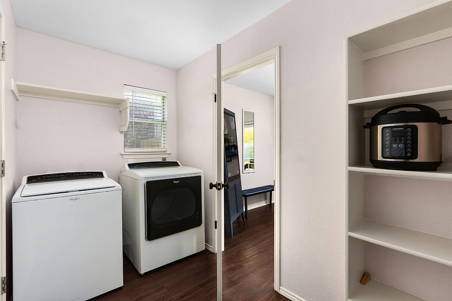 Furnished Finder property 872527_1 photo 36