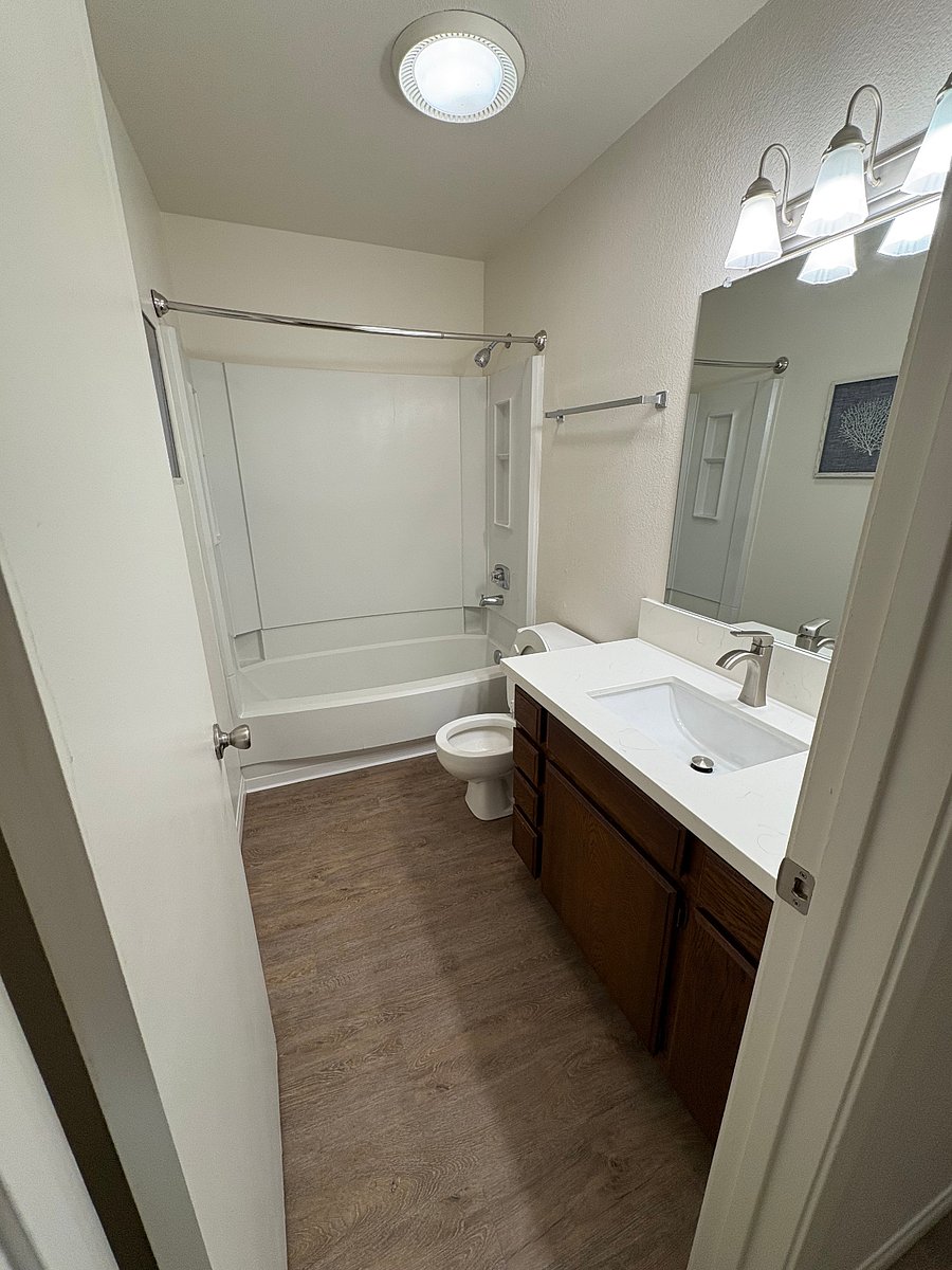 Furnished Finder property 872530_3 photo 6