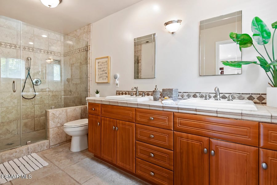 Furnished Finder property 872535_1 photo 8