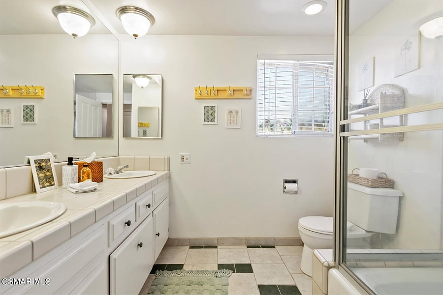 Furnished Finder property 872535_1 photo 11