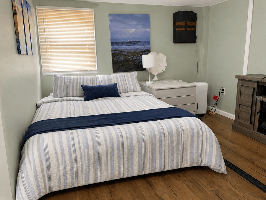 Extra queen bed for guests
