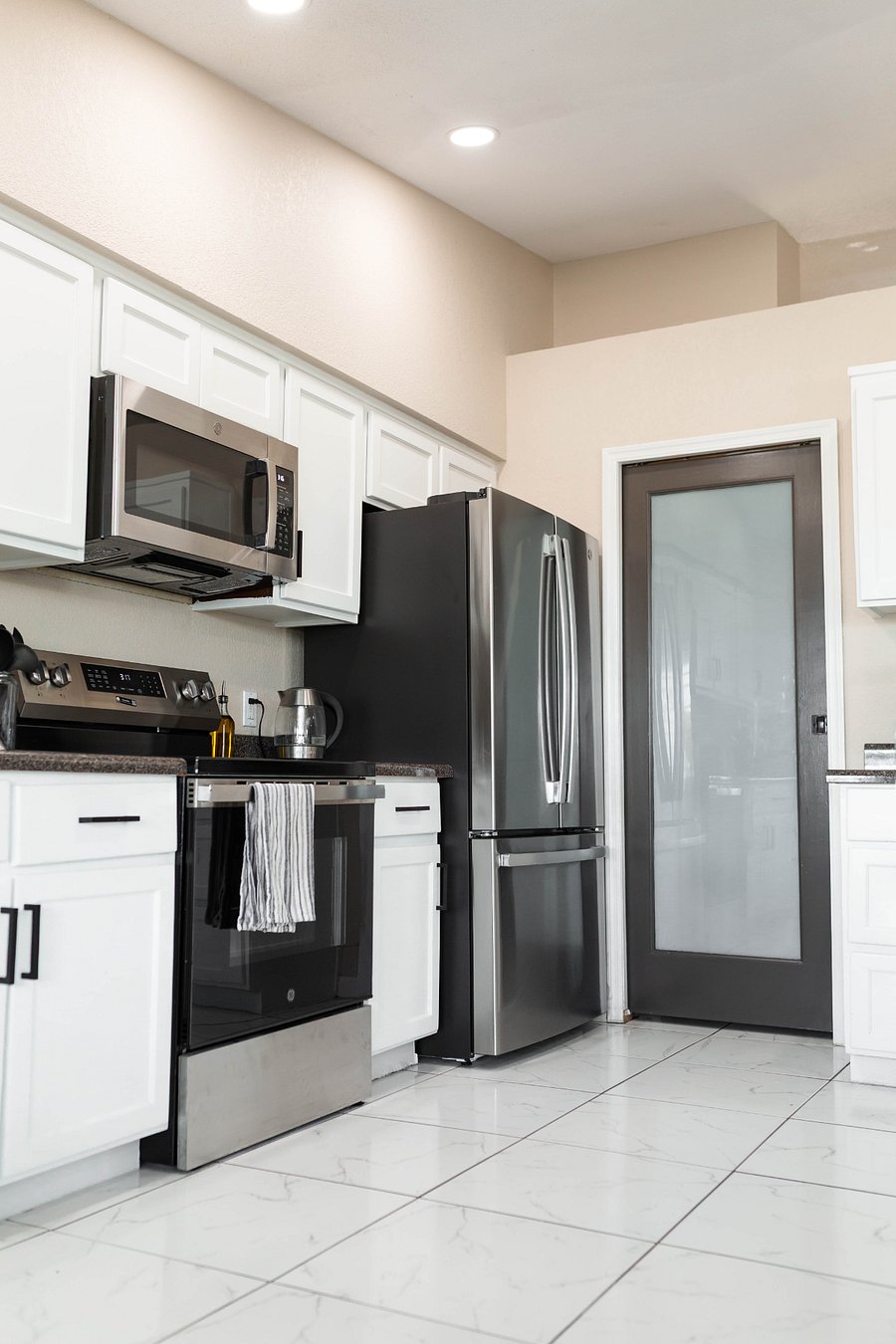 Furnished Finder property 872565_1 photo 24