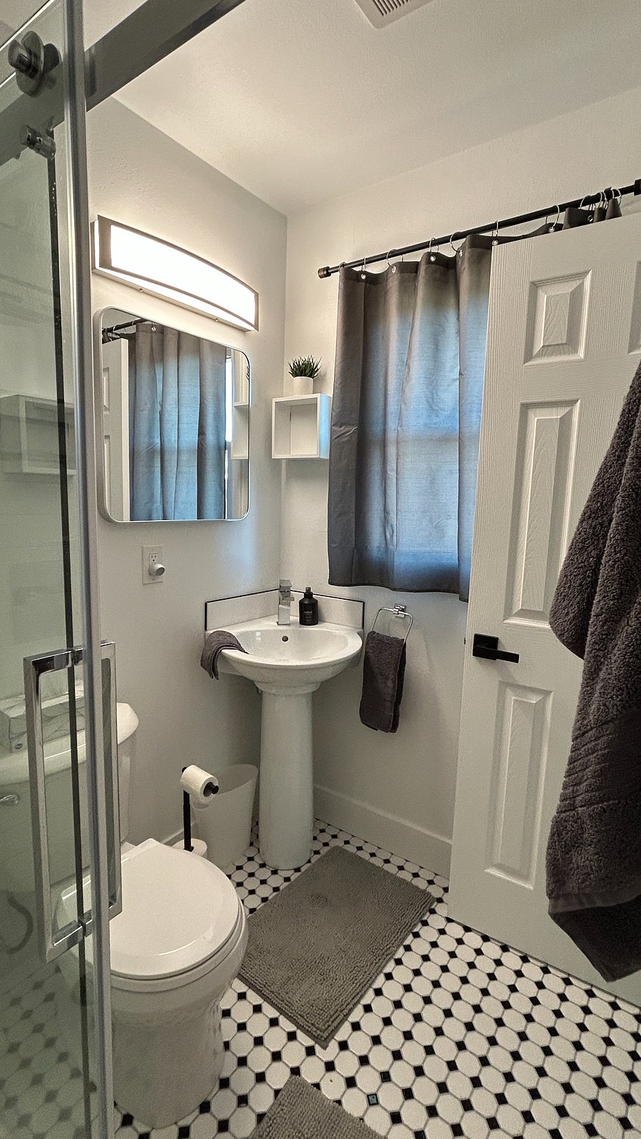 Furnished Finder property 872566_2 photo 22