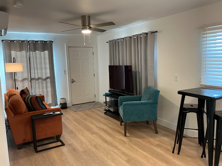 Furnished Finder property 872566_2 photo 3