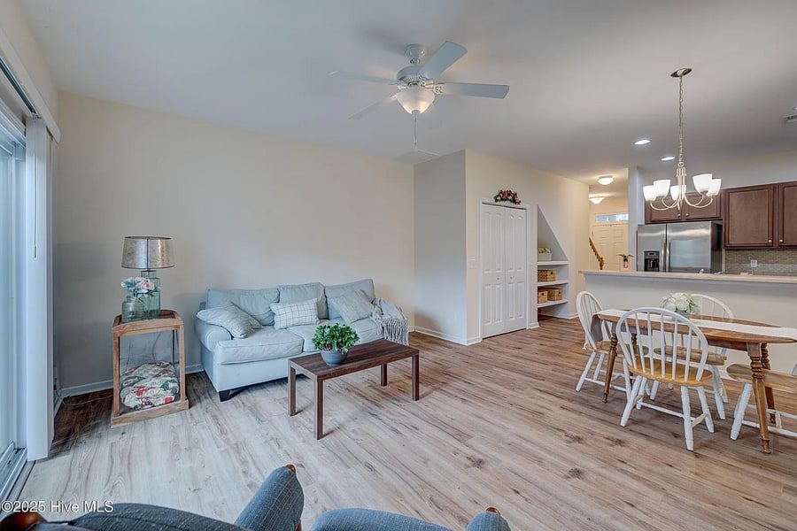 Furnished Finder property 872576_1 photo 6