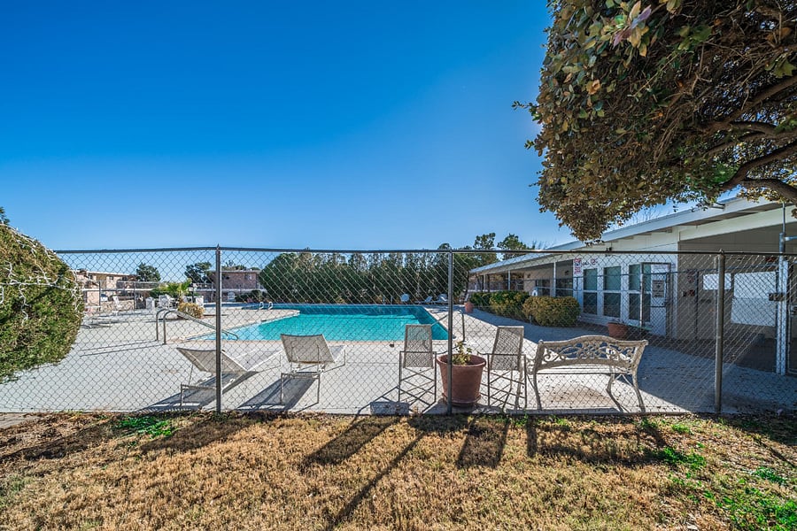 Furnished Finder property 872587_1 photo 11