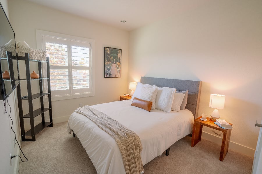 Furnished Finder property 872602_1 photo 9