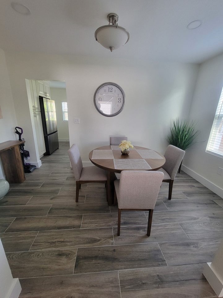 Furnished Finder property 872605_1 photo 9
