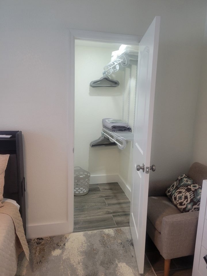 Furnished Finder property 872605_1 photo 22