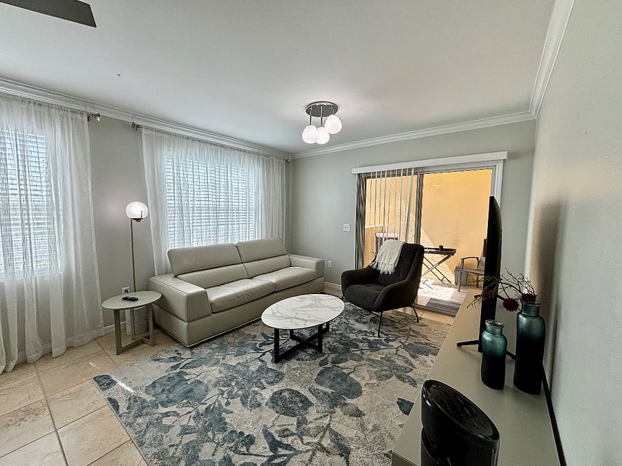 Furnished Finder property 872609_1 photo 2