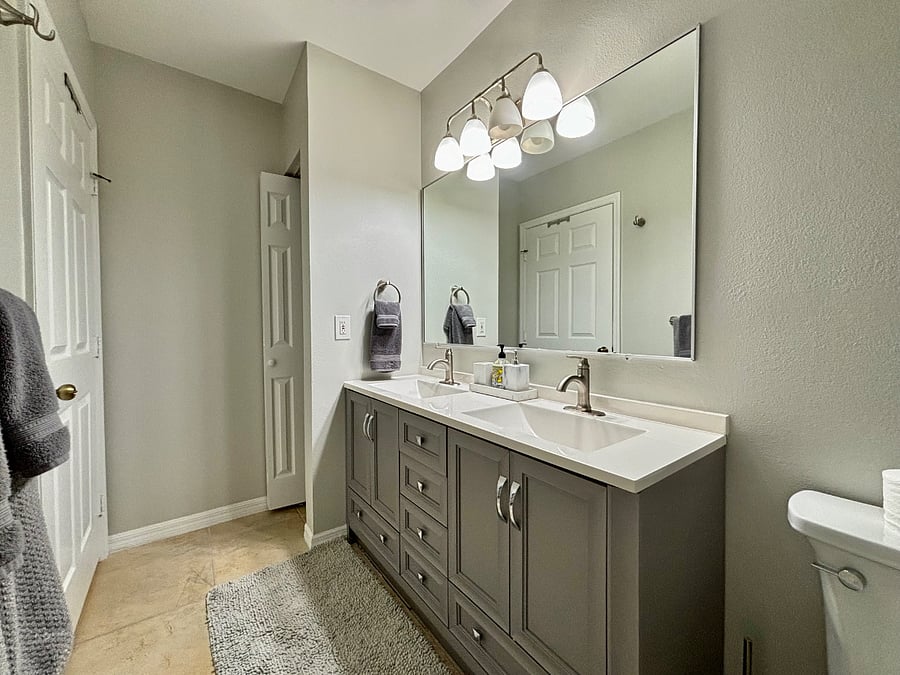 Furnished Finder property 872609_1 photo 15