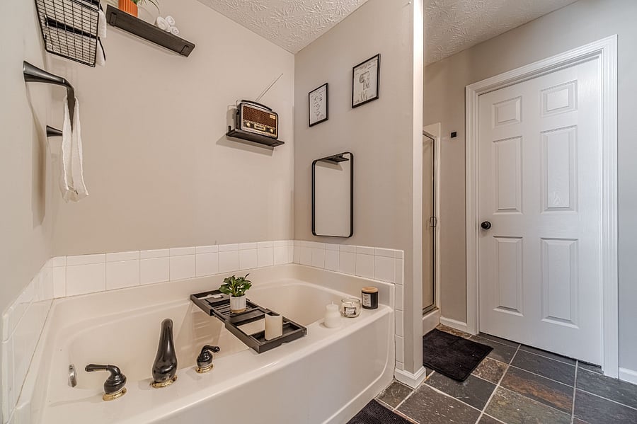 Furnished Finder property 872611_1 photo 4