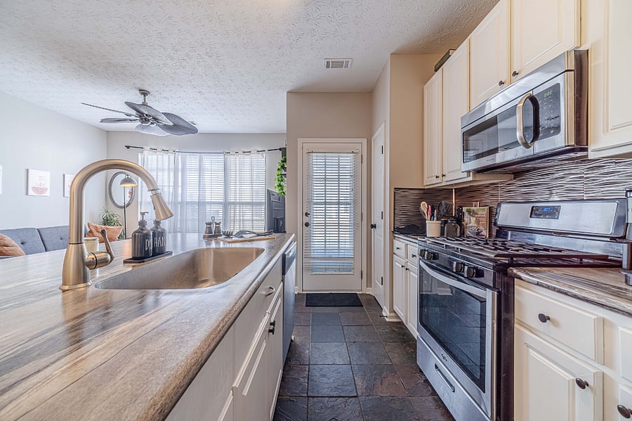 Furnished Finder property 872611_1 photo 11