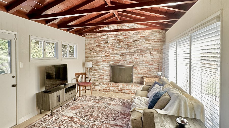 Family Room w/ Fireplace