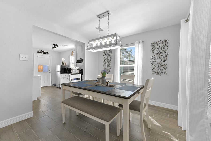 Dine in style, where every meal becomes a celebration. Your dining room is the perfect blend of elegance and warmth  a symphony of flavors and ambiance.  #DiningDelight #HomeElegance