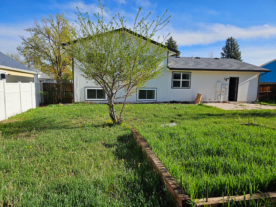 Huge backyard for pet-friendly home!