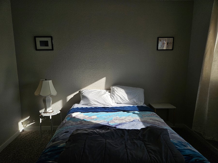 3rd bedroom with full sized mattress available for rent asap
