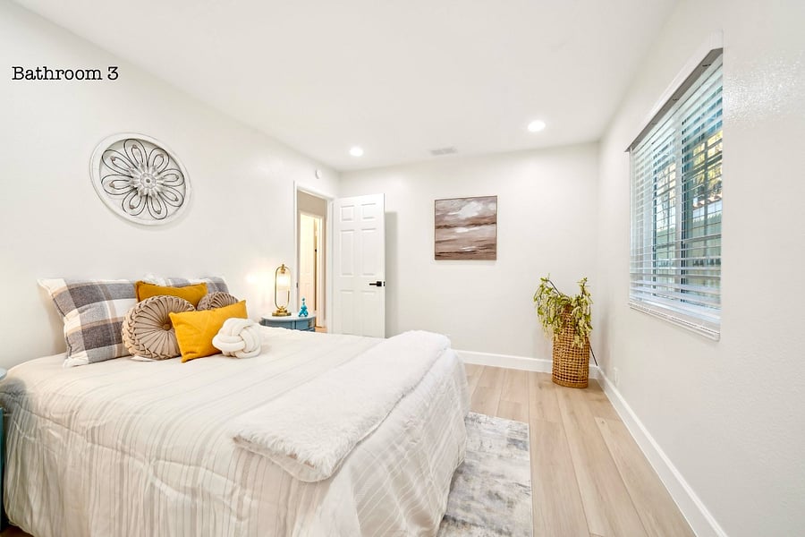 Furnished Finder property 872778_1 photo 11