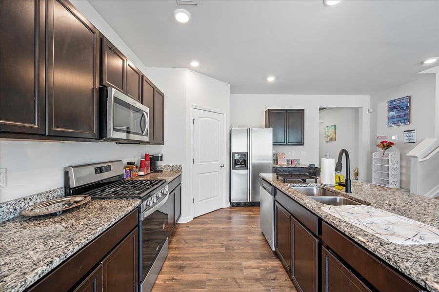 Furnished Finder property 872835_1 photo 15