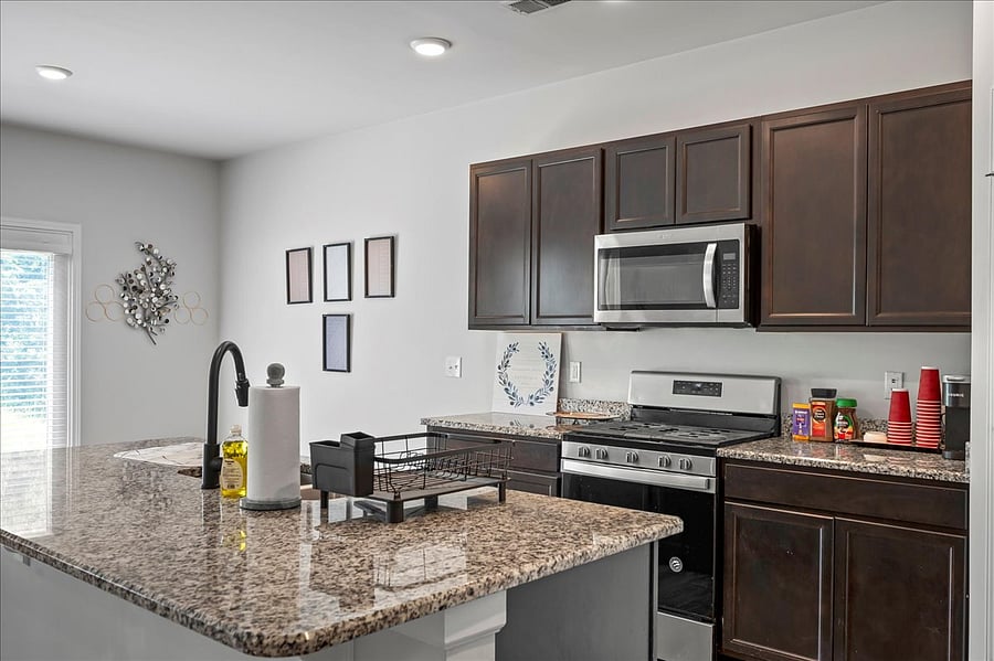 Furnished Finder property 872835_1 photo 16