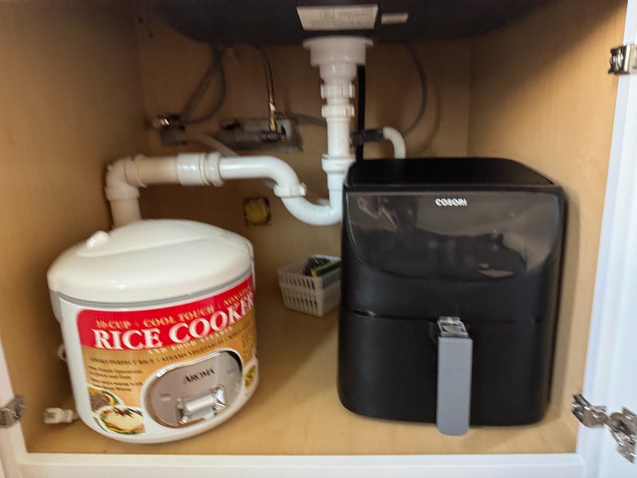 You'll love the convenience of the rice cooker and air fryer!