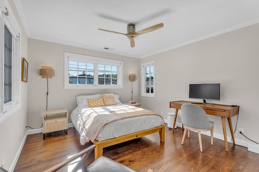 Upstairs Bedroom 1