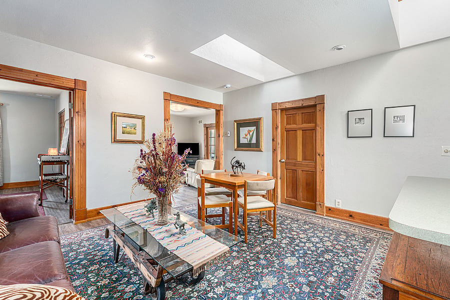 family room and dining area looking to living room 