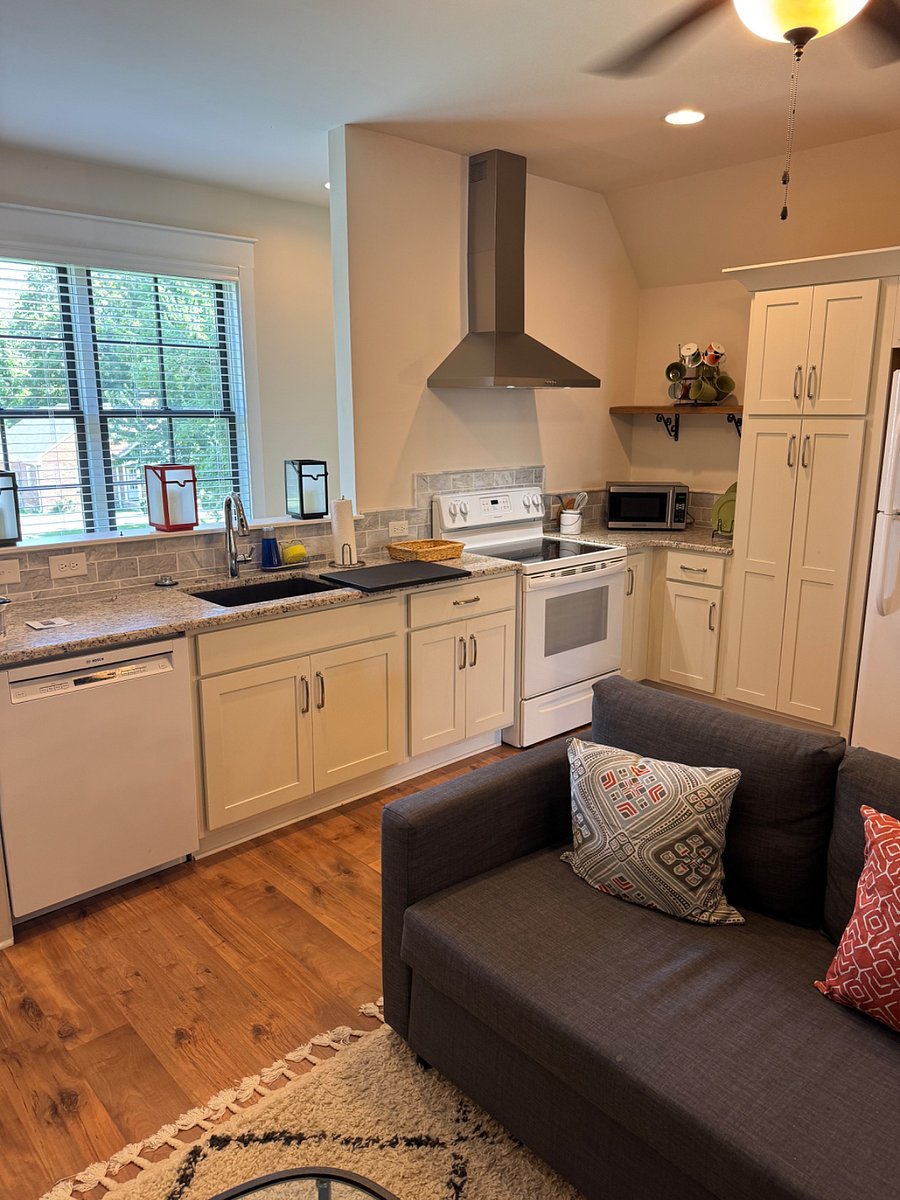 Furnished Finder property 872931_1 photo 4
