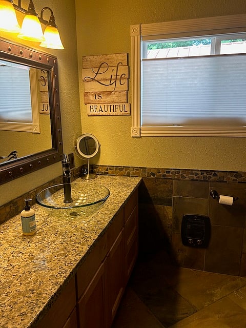 Furnished Finder property 873057_1 photo 34