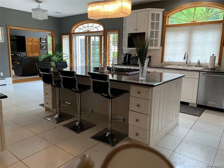 Furnished Finder property 873060_1 photo 12