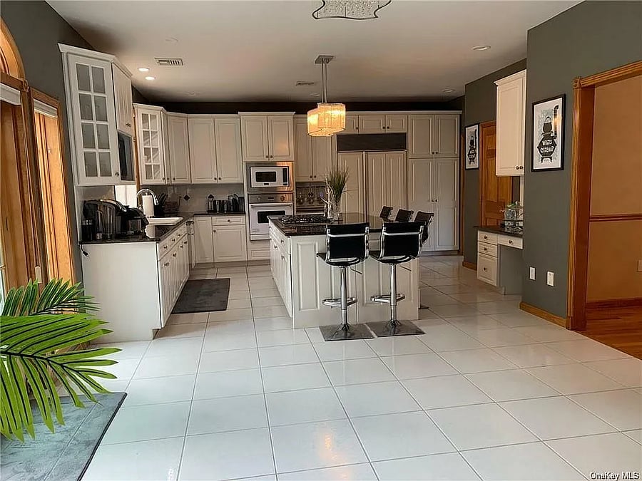 Furnished Finder property 873060_1 photo 11