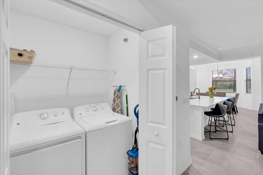 Furnished Finder property 873098_1 photo 16
