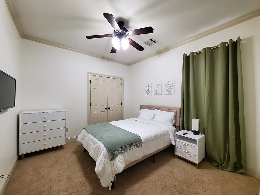Furnished Finder property 873131_1 photo 18