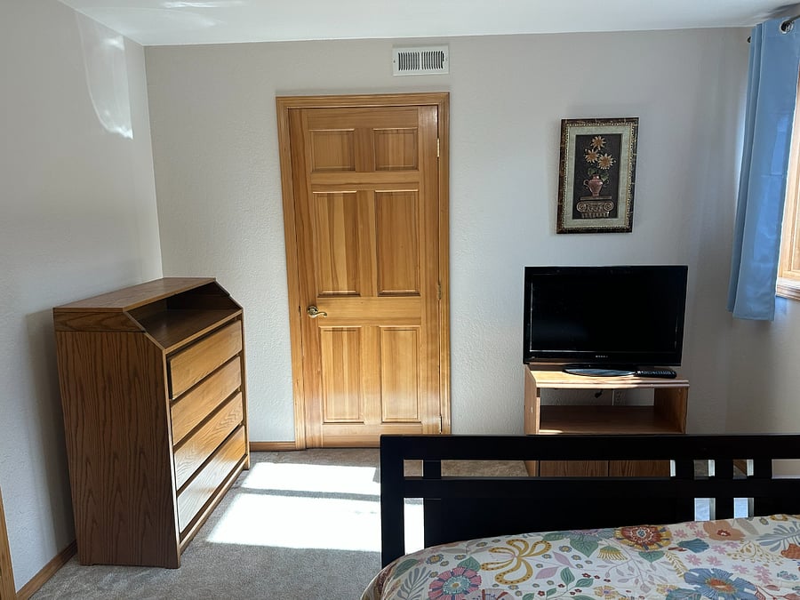 Access to Walk-In Closet
