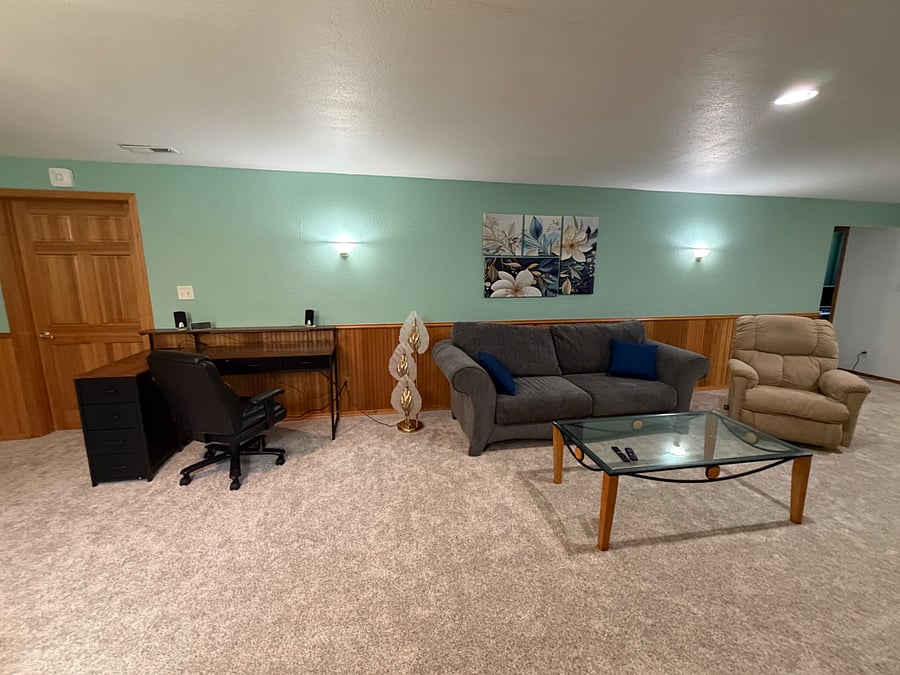 What are you in mood for.... finishing up last minute work at your desk, watching tv on the comfy couch, or taking a nap in the lounge chair? You have options!