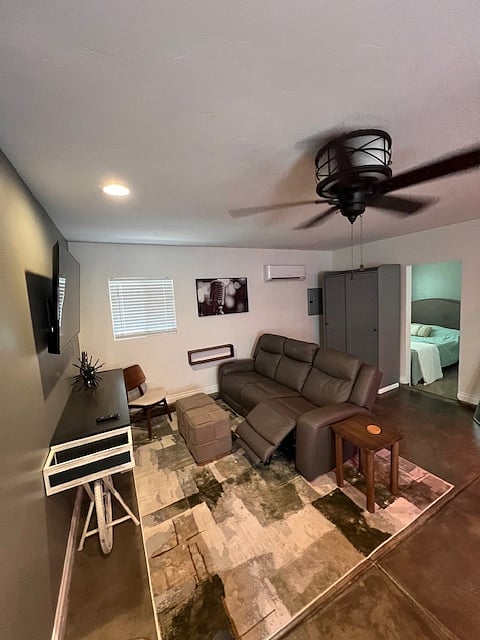 Furnished Finder property 873299_1 photo 2
