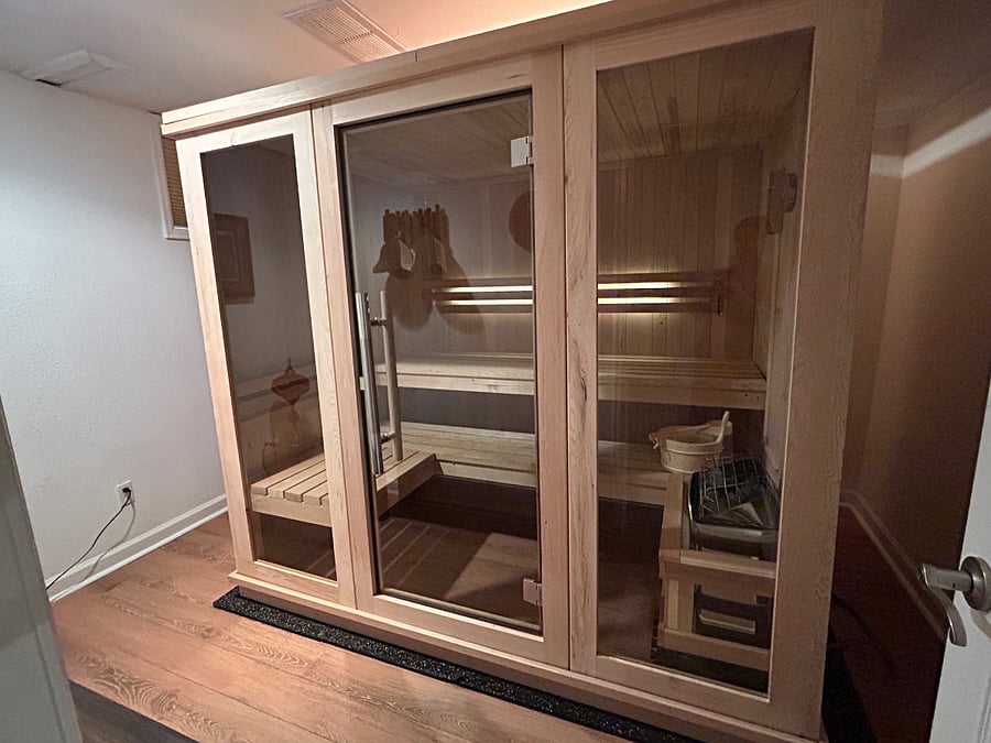 Six person sauna (downstairs). So luxurious!