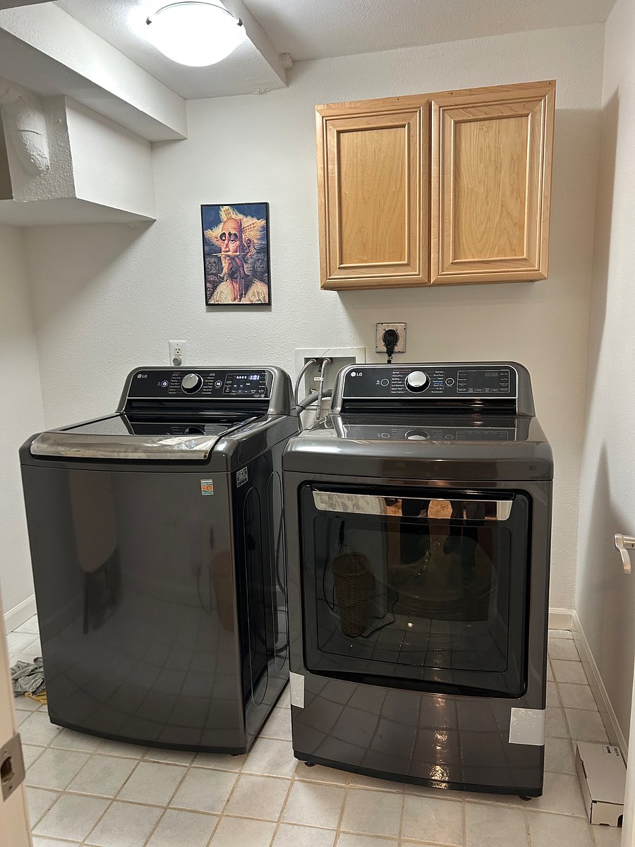 High quality and new (2024) washer and dryer downstairs.
