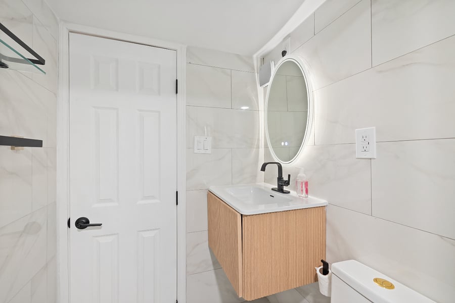 Basement full bath