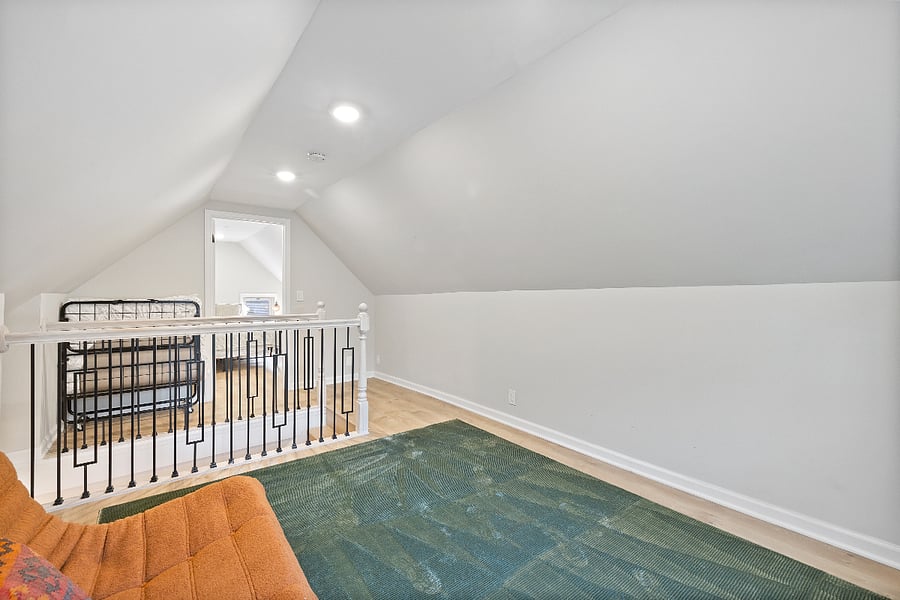 attic levelatti