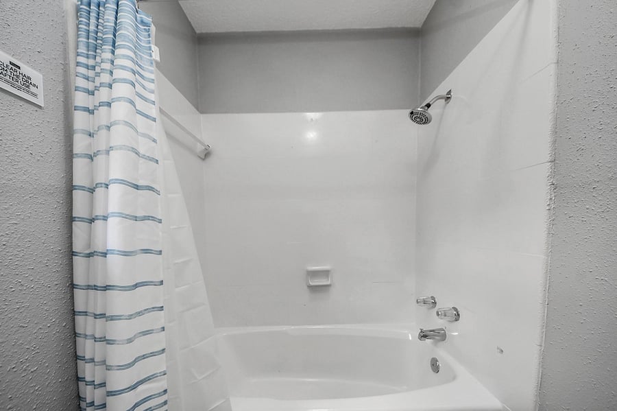 Bathroom 1 shower and tub