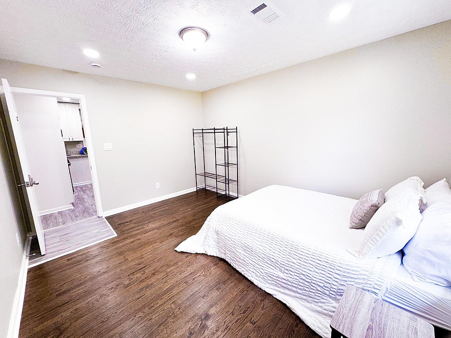 Furnished Finder property 873528_1 photo 2