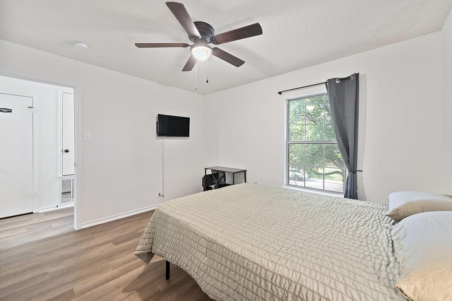 Furnished Finder property 873530_1 photo 7