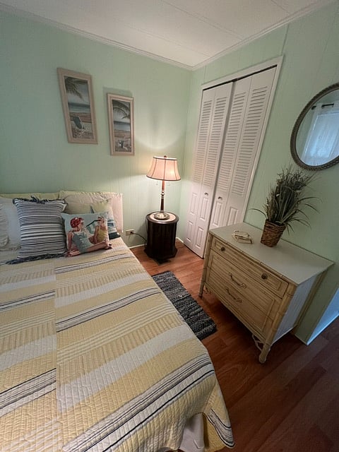 bedroom2