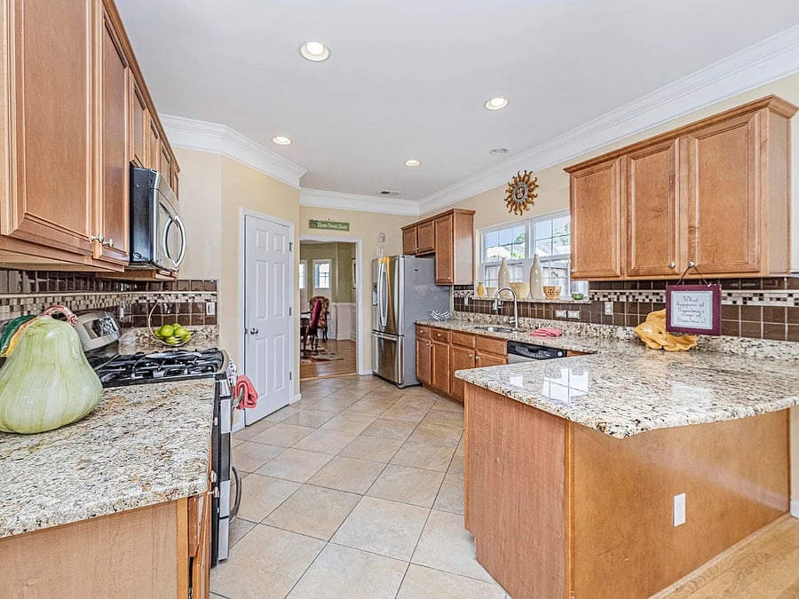 Furnished Finder property 873550_2 photo 10